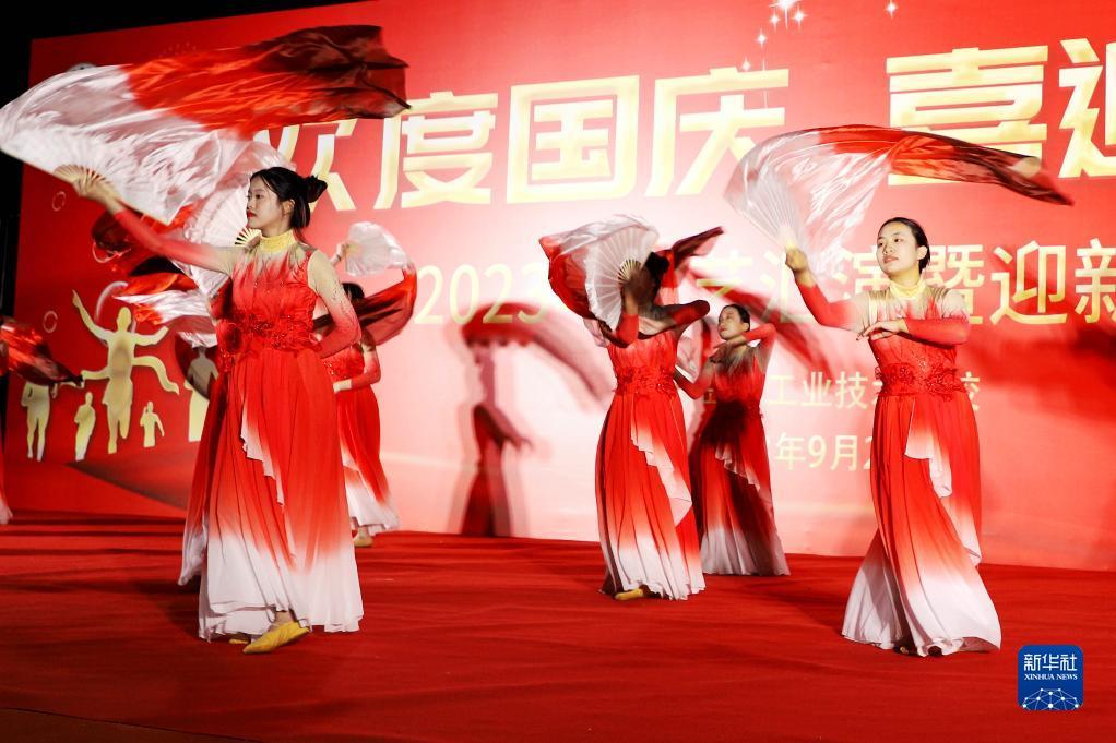 58588威尼斯